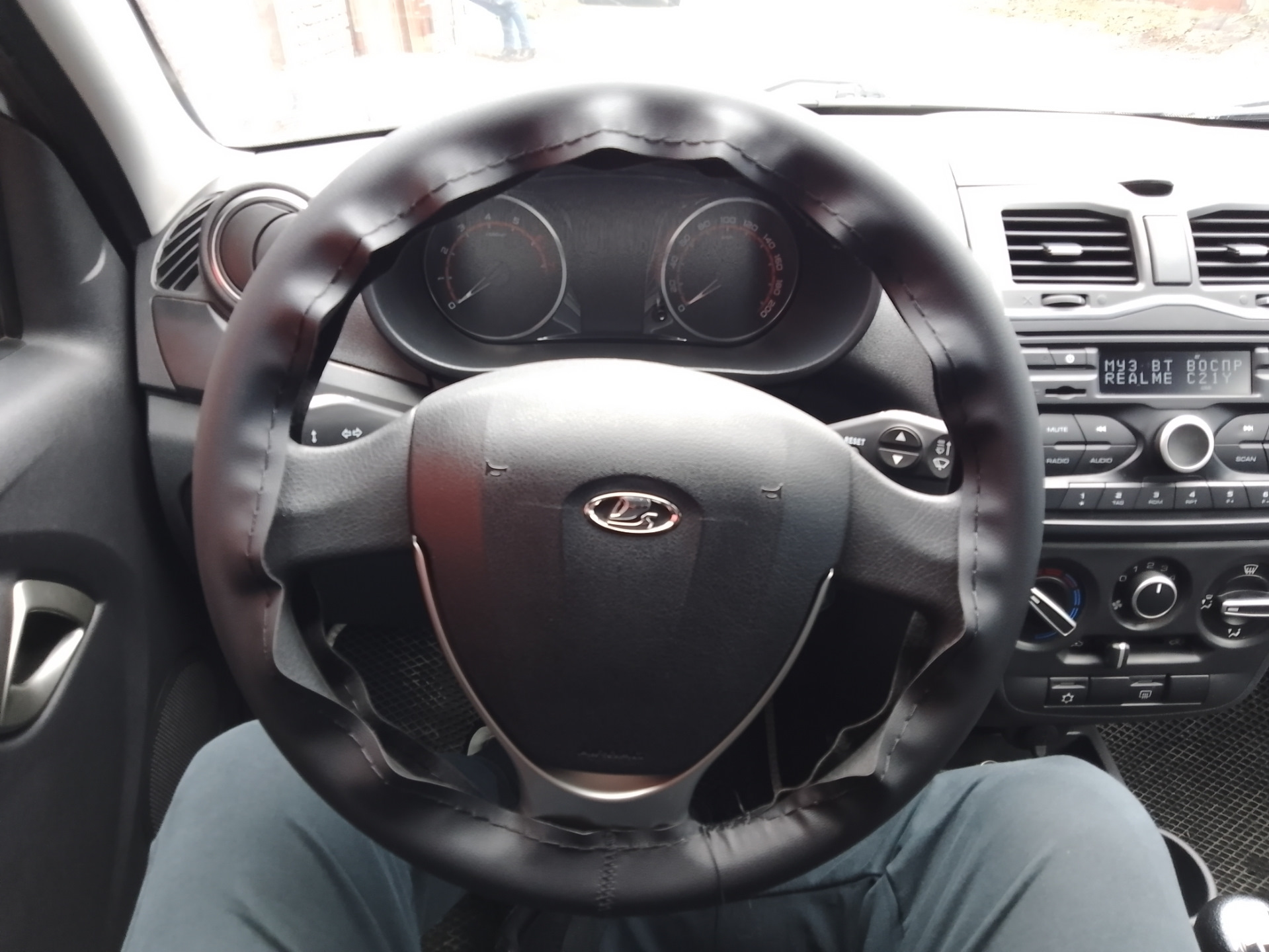 Оплетка руля — Lada Гранта Лифтбек (2-е поколение), 1,6 л, 2020 года ...