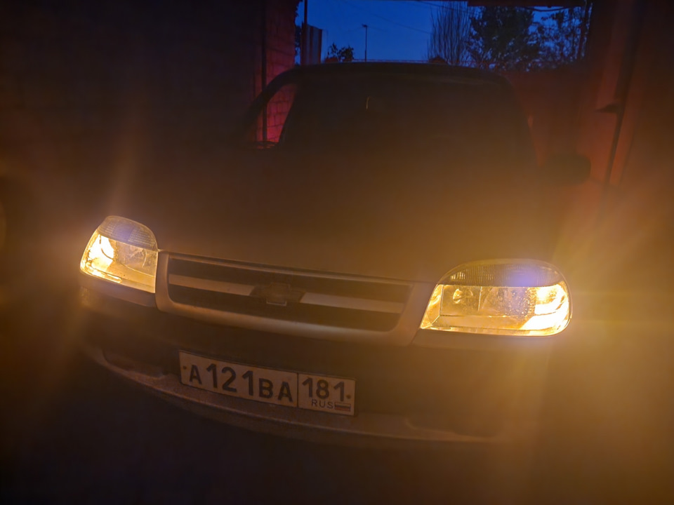 Традиция! Рыжие габариты — Chevrolet Niva, 1,7 л, 2005 года | стайлинг ...