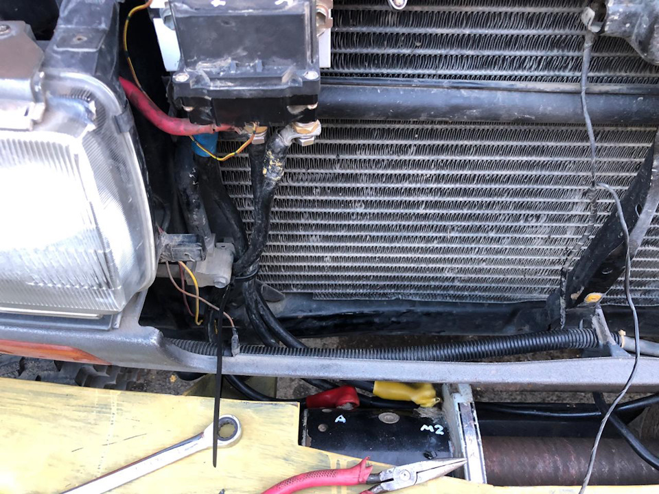 Моносаленойд и прерыватель массы. — Toyota Land Cruiser 80, 4,2 л ...