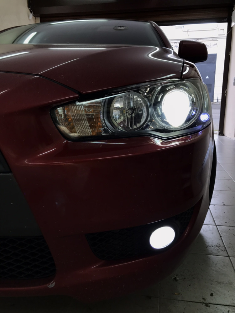 Установка линз митсубиси грандис. Минилинзы на на ланцер10 в рефлекторные фары. Минилинзы на на ланцер10 в рефлекторные фары. Митсубиси лансер 10 установка линз. Линзы на лансер 10.