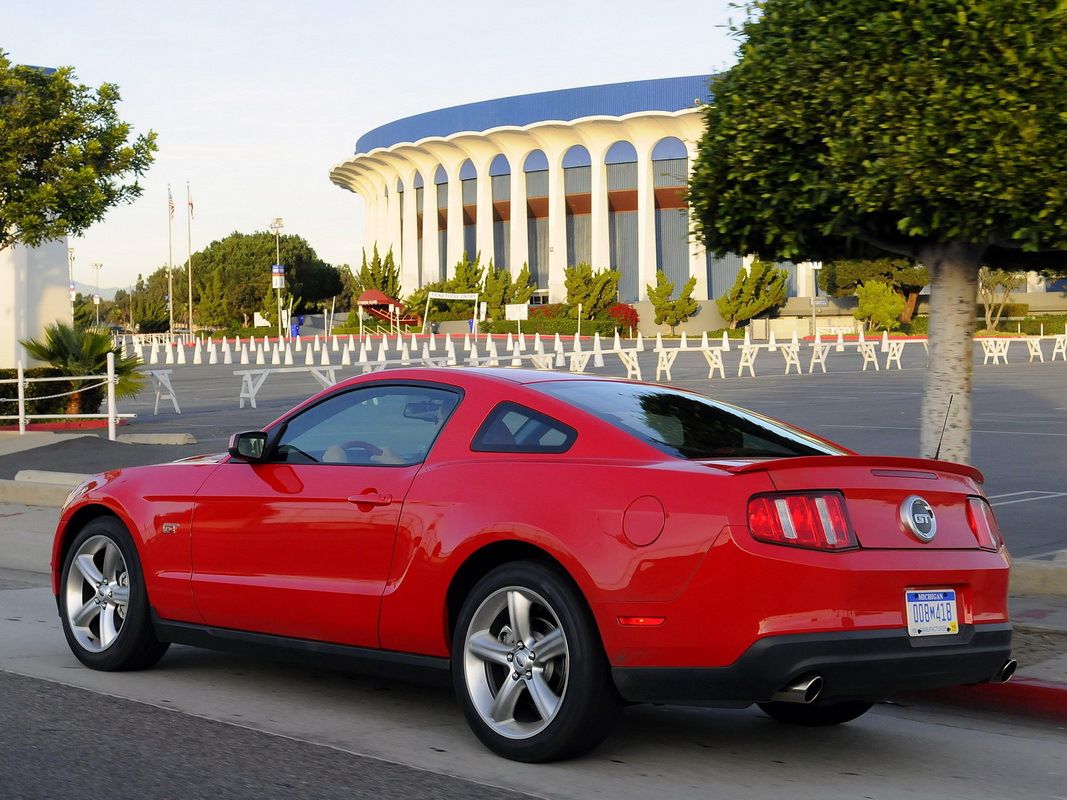 История пятого поколения: S197. Часть 2. — Сообщество «Клуб Любителей Ford  Mustang» на DRIVE2