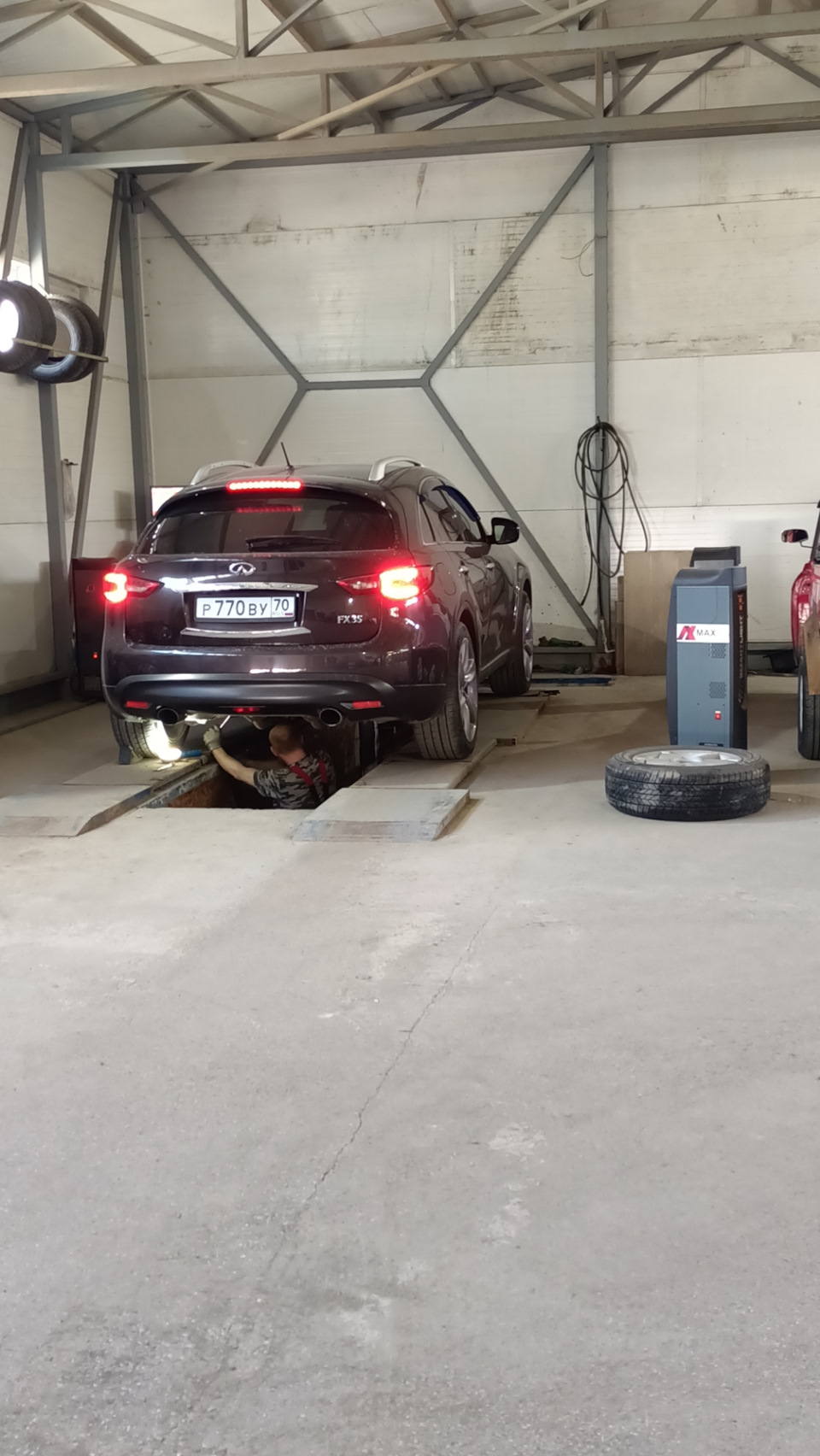 Восстановление нижних шаровых, замена сайлентблоков поперечных рычагов ...