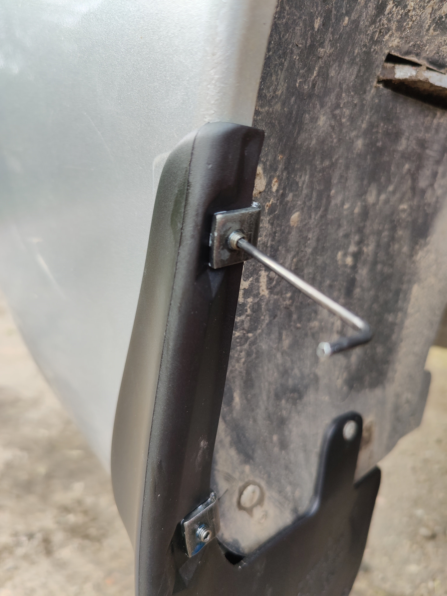 Вы как хотите, но без Оригинальных Брызговиков это не езда)) — Renault ...