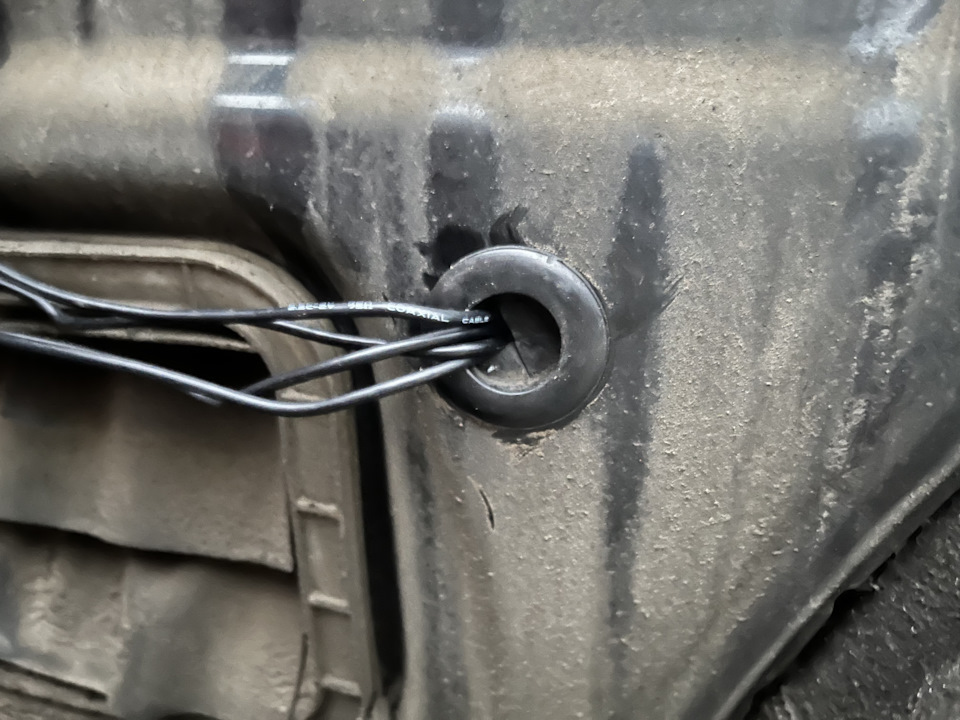 Фото в бортжурнале Toyota Avensis II