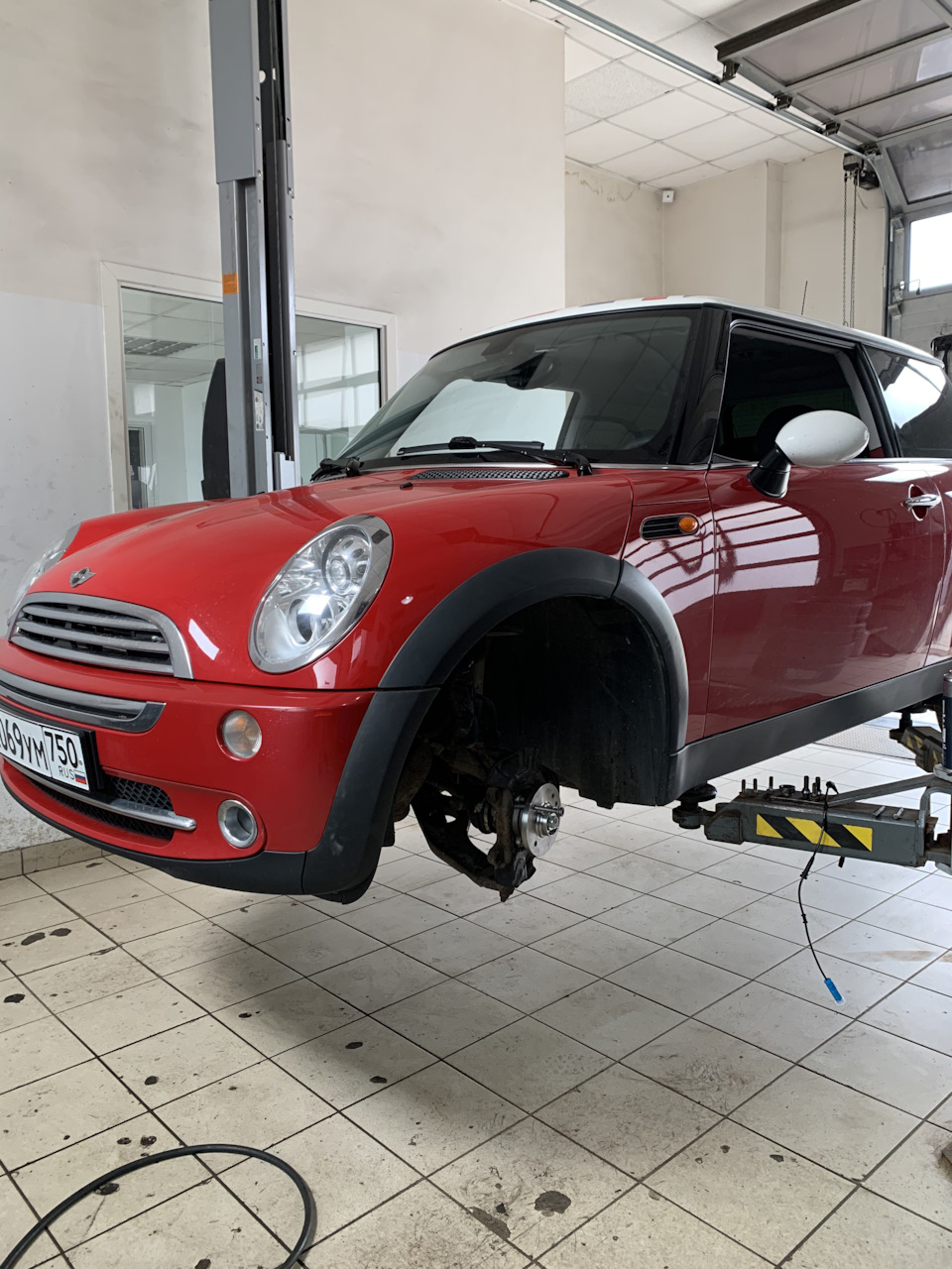 Ошибки ABS и ступичный подшипник — MINI Cooper Mk I, 1,6 л, 2005 года |  своими руками | DRIVE2