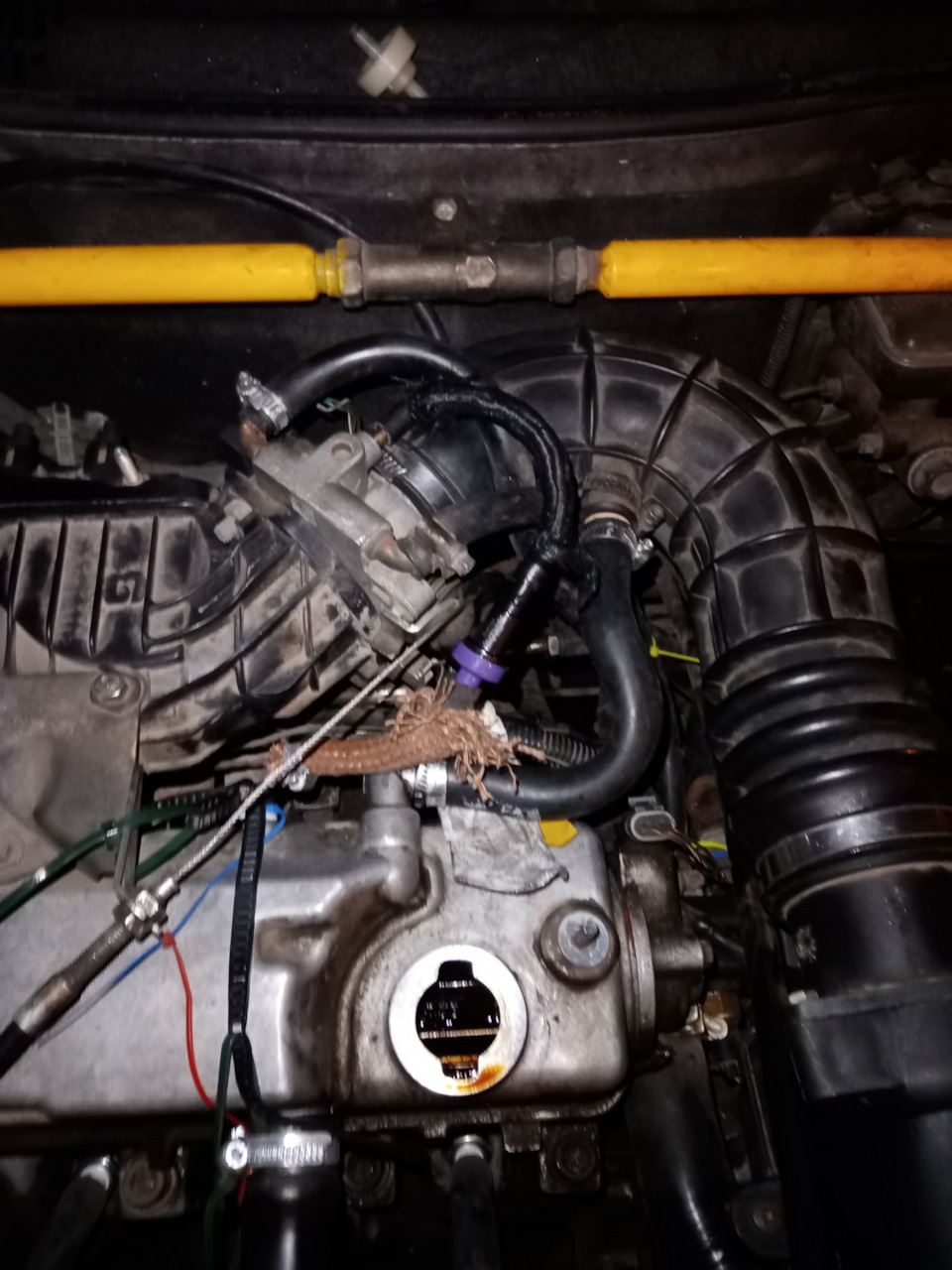 Фотография «Замена обратного клапана картерных газов»