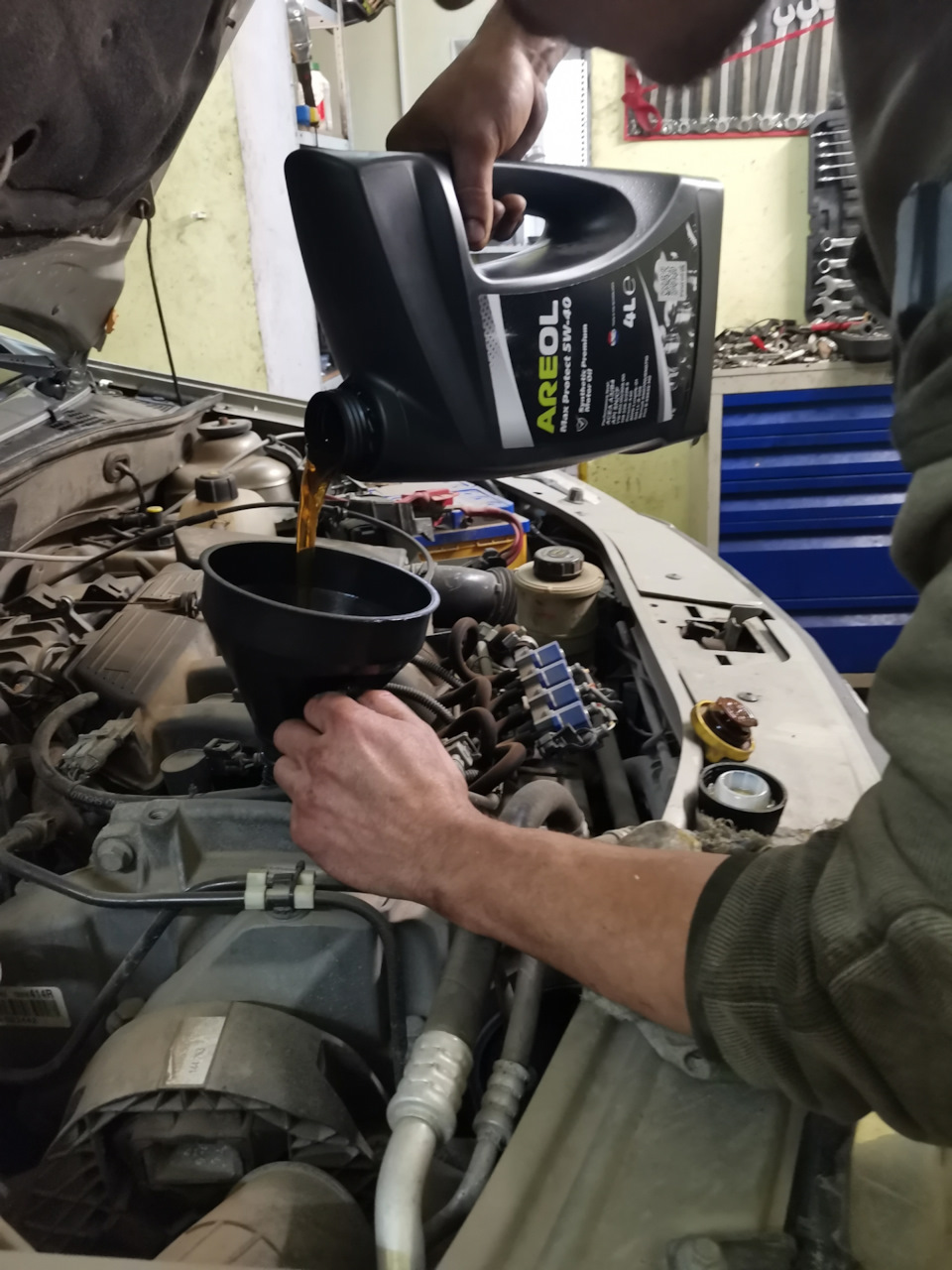 Т. О масло, фильтр, салонный фильтр — Lada Ларгус, 1,6 л, 2013 года ...