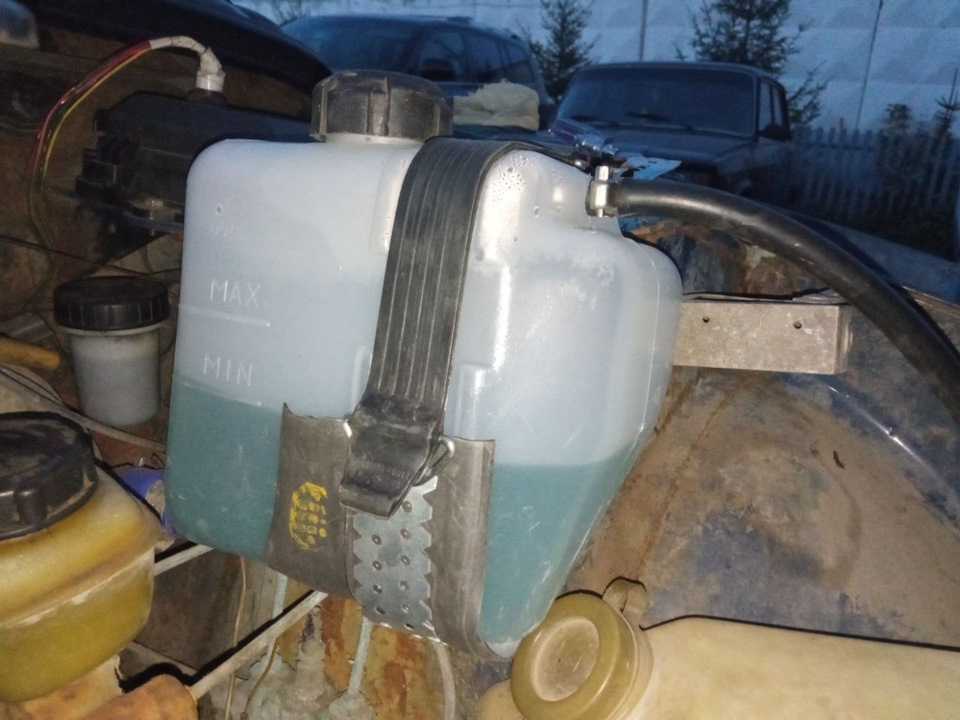 Какой расширительный бачок поставить на иж оду — ИЖ 2126, 1,8 л, 2002 ...