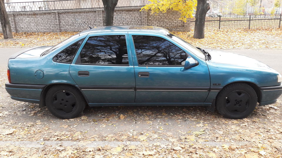 Затонировался)))) — Opel Vectra A, 1,8 л., 1993 года | стайлинг | DRIVE2
