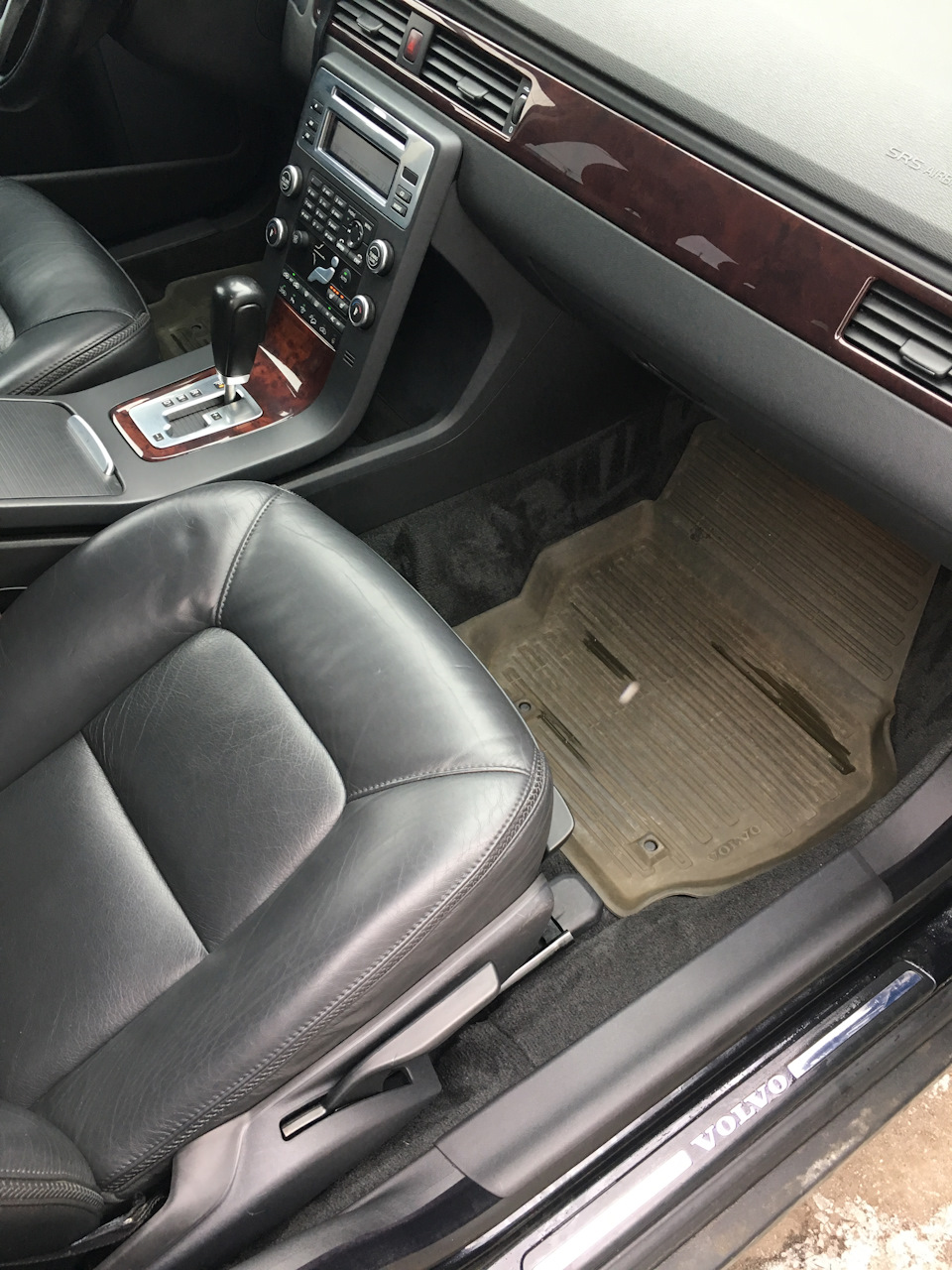 Фото в бортжурнале Volvo XC70 III