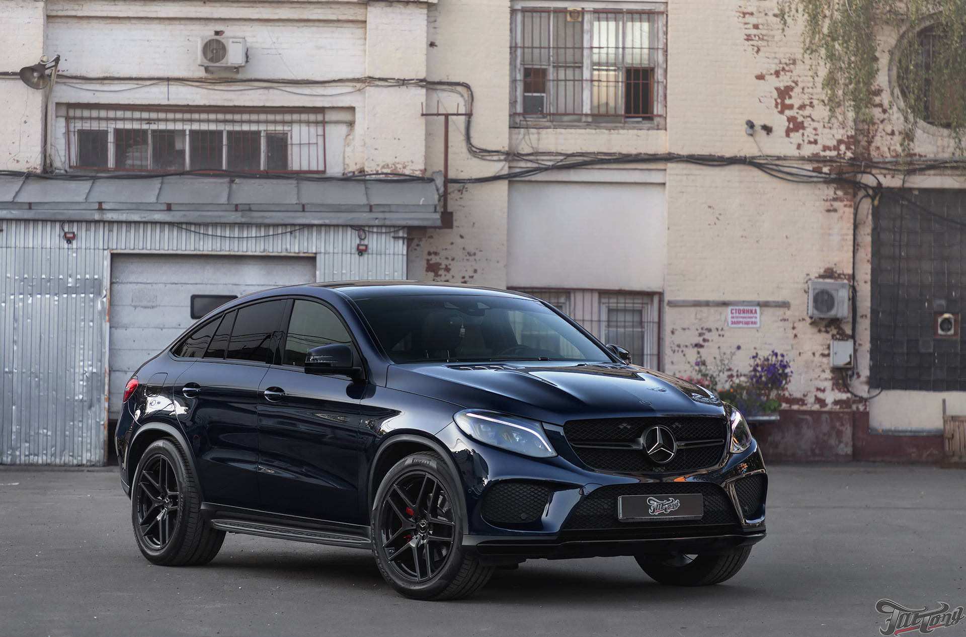 Mercedes GLA Coupe drive2