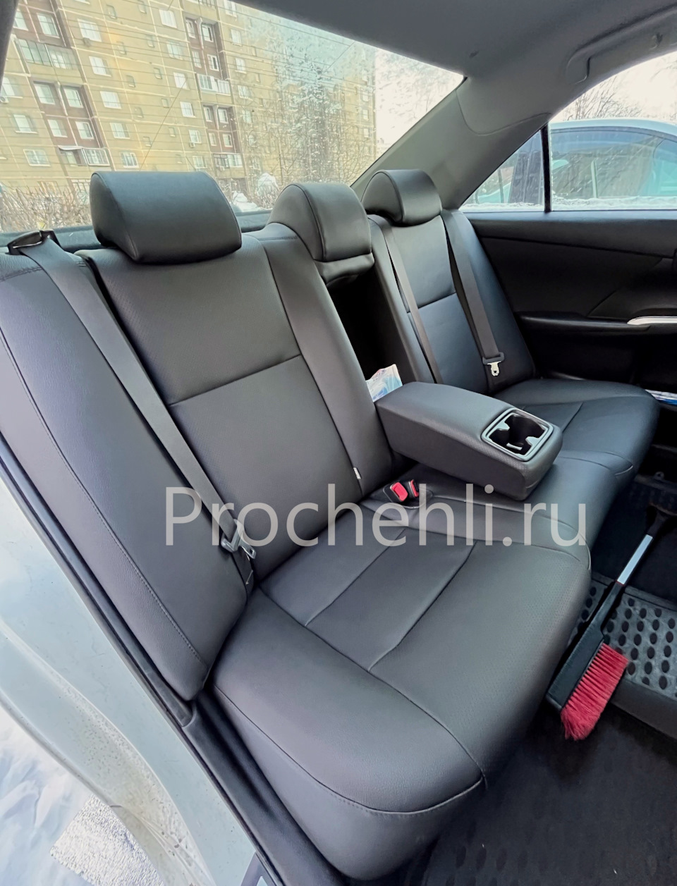 Toyota Camry 7 (V50/55). Каркасные авточехлы или полноценный перешив  сидений? — Prochehli на DRIVE2