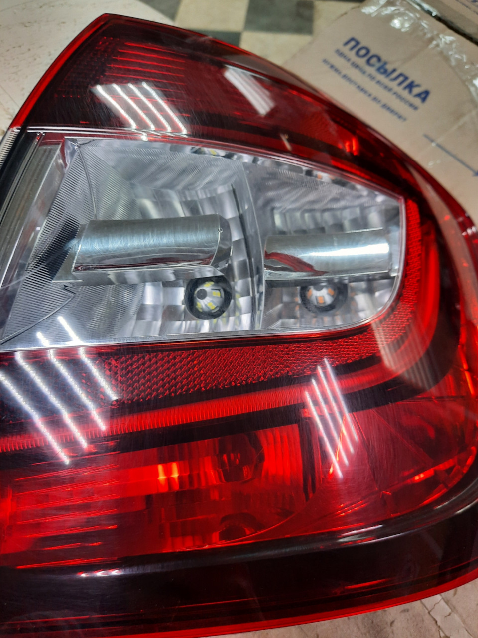 Замена ламп ЗХ и поворотника в фонарях на led — Skoda Rapid (1G), 1,6 л ...