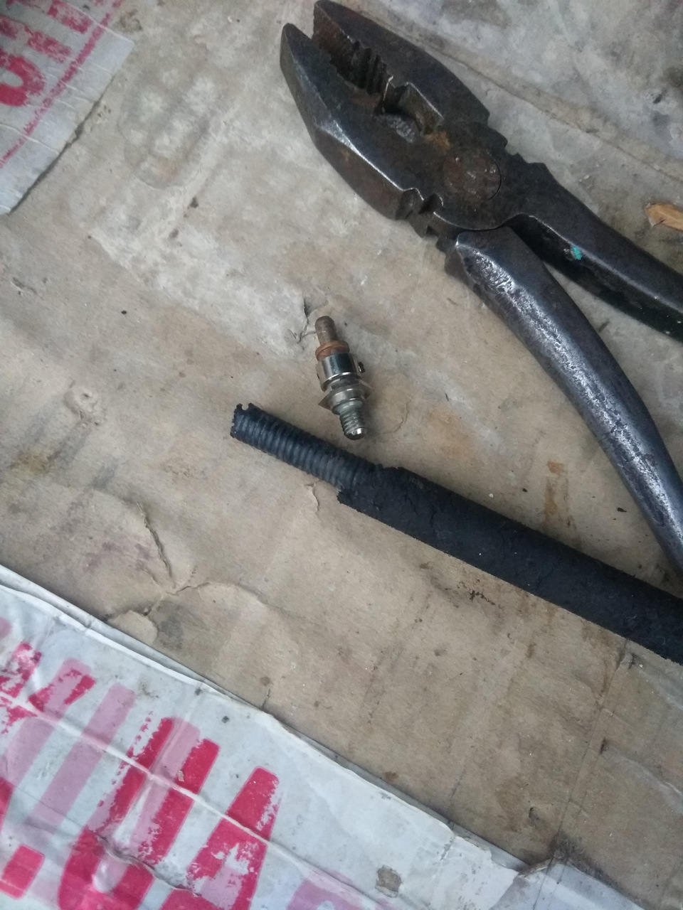 Мелочи жизни (сломалась антенна) — Volkswagen Passat Variant (B5), 1,8 ...