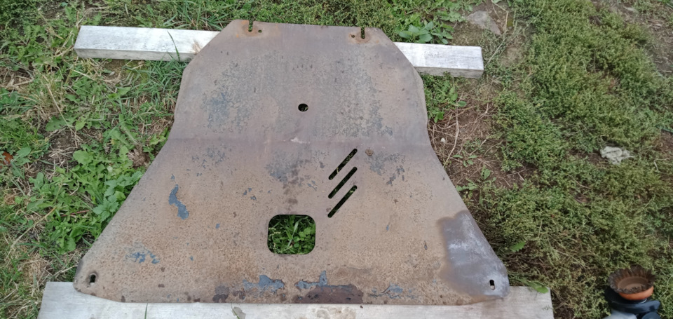 Покраска защиты двигателя — Nissan Primera (P12), 1,6 л, 2006 года ...