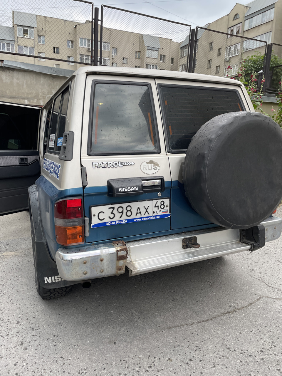 Клык заднего бампера — Nissan Patrol GR I (Y60), 4,2 л, 1997 года | запчасти  | DRIVE2