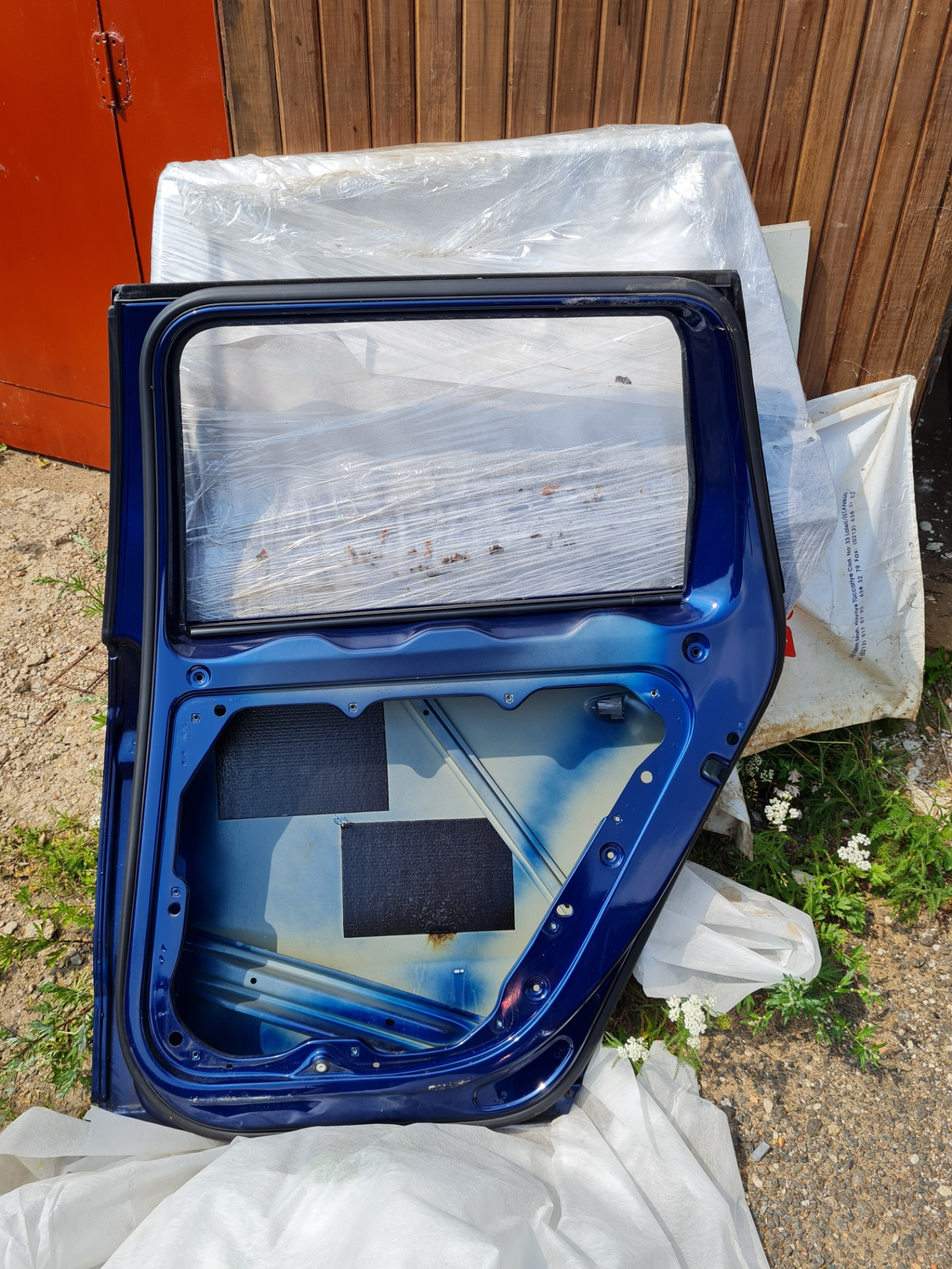 Ну вот, и приехали задние двери) — Volkswagen Passat B6, 1,9 л, 2008 ...