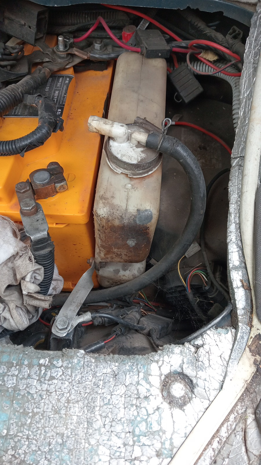 Автономка в Делику без единого отверстия в кузове — Mitsubishi Delica ...