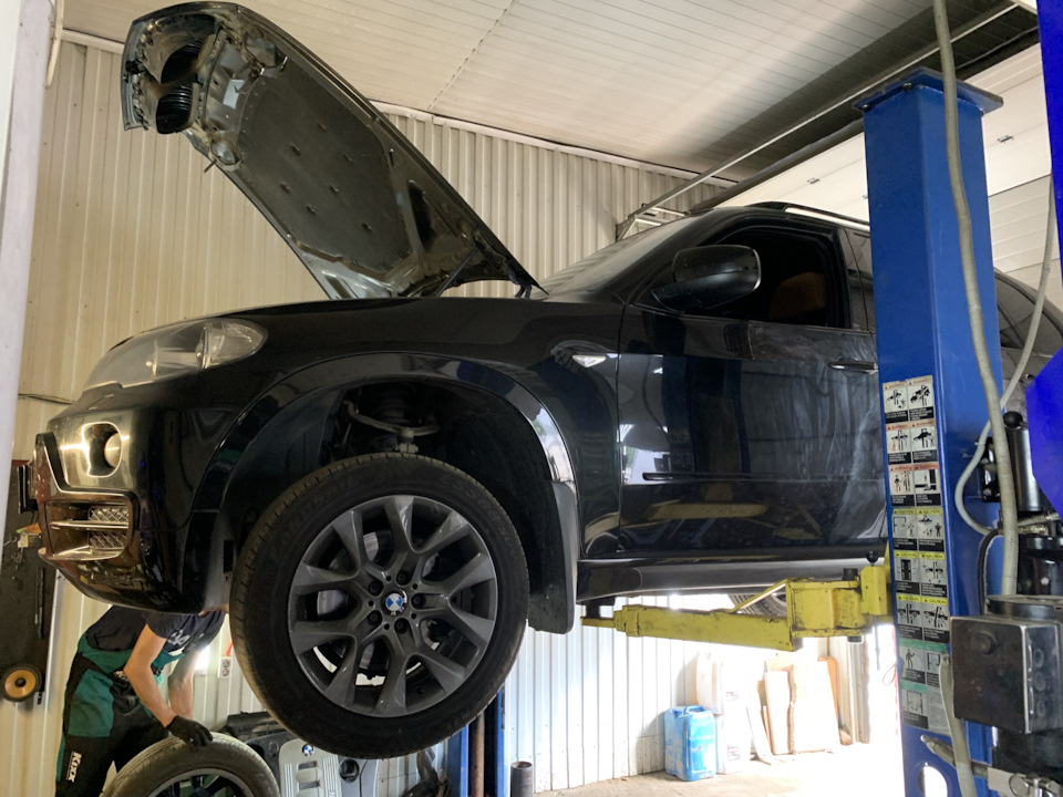 Фото в бортжурнале BMW X5 (E70)