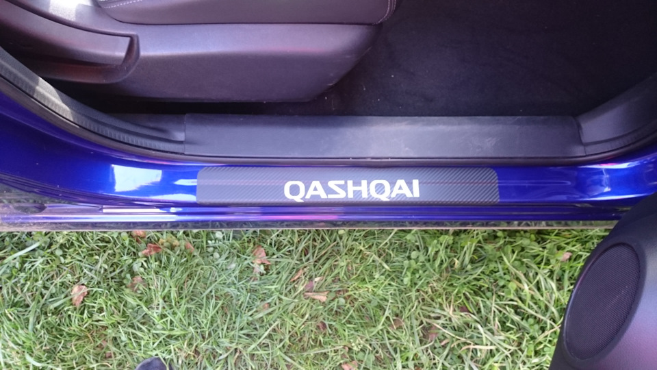 Наклейка на порог — Nissan Qashqai (2G), 2 л, 2014 года | аксессуары ...