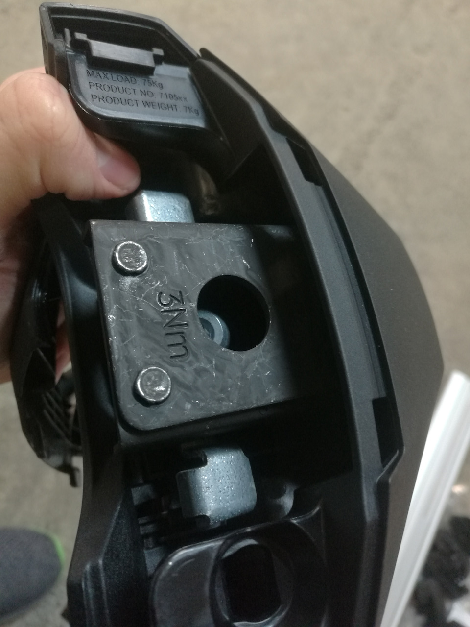 Foot Pack был поцарапанным внутри, но я думаю что тут все ок. — Audi A4 (B9)