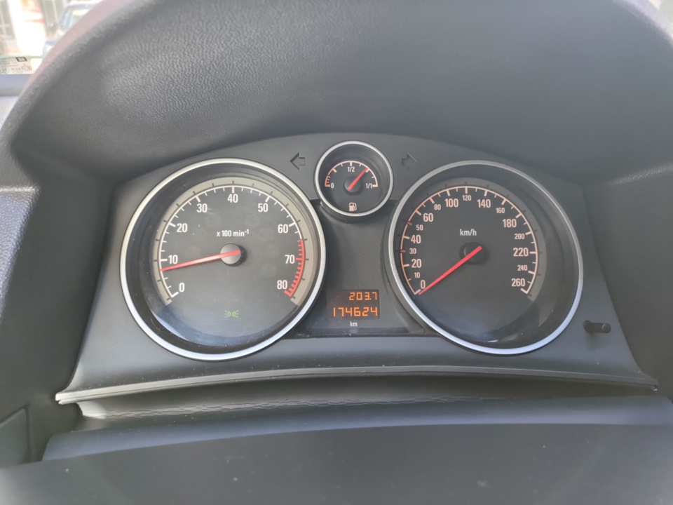 Очередная замена масла и масляного фильтра — Opel Astra H, 1,6 л, 2011 ...