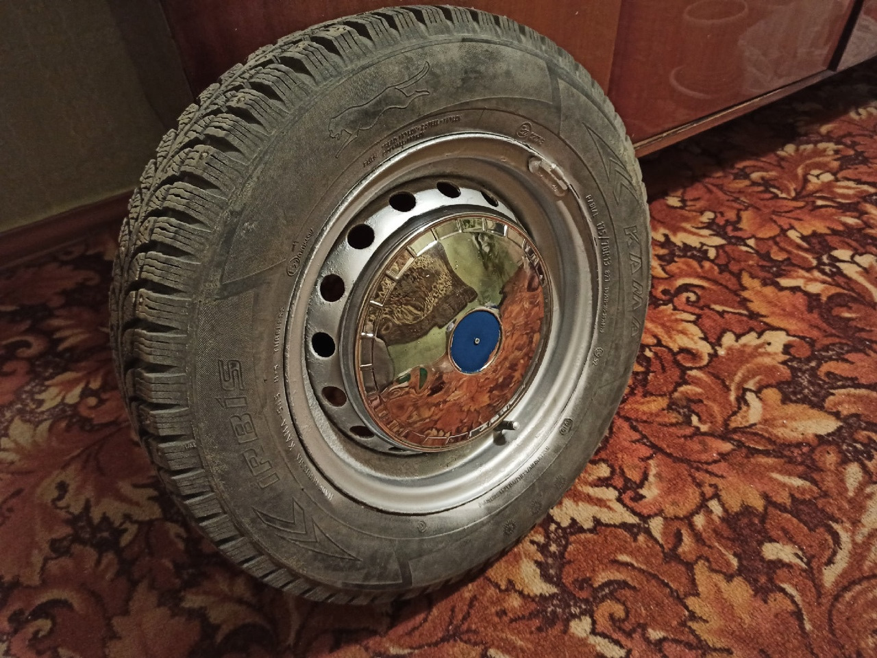 Установка хром колпаков на диски без "ушей" — Lada 21065, 1,6 л, 1998 ...