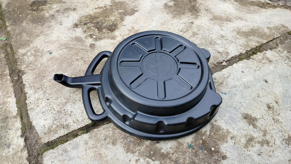 Объем — 8л. — Renault Duster (1G)