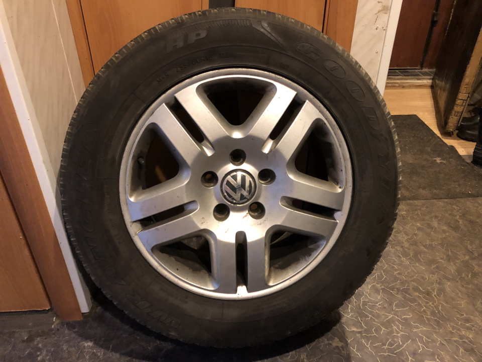 Продам диски r18 только СПб) — Volkswagen Touareg (1G), 3,2 л, 2003 ...