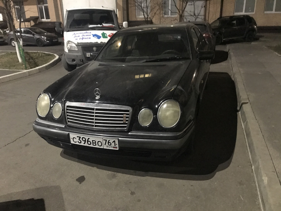 Новая решетка) — Mercedes-Benz E-Class (W210), 2,3 л, 1997 года ...