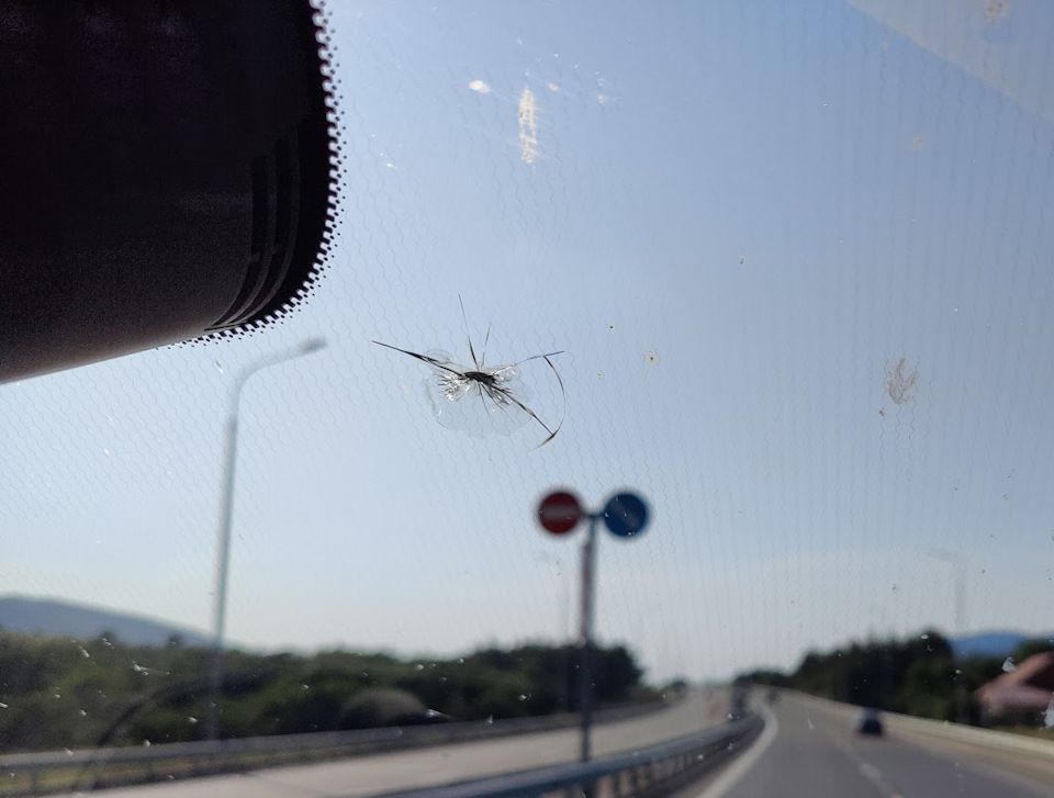 Сказ о лобовом стекле и страховых случаях — Volvo XC90 (2G), 2 л, 2017 ...