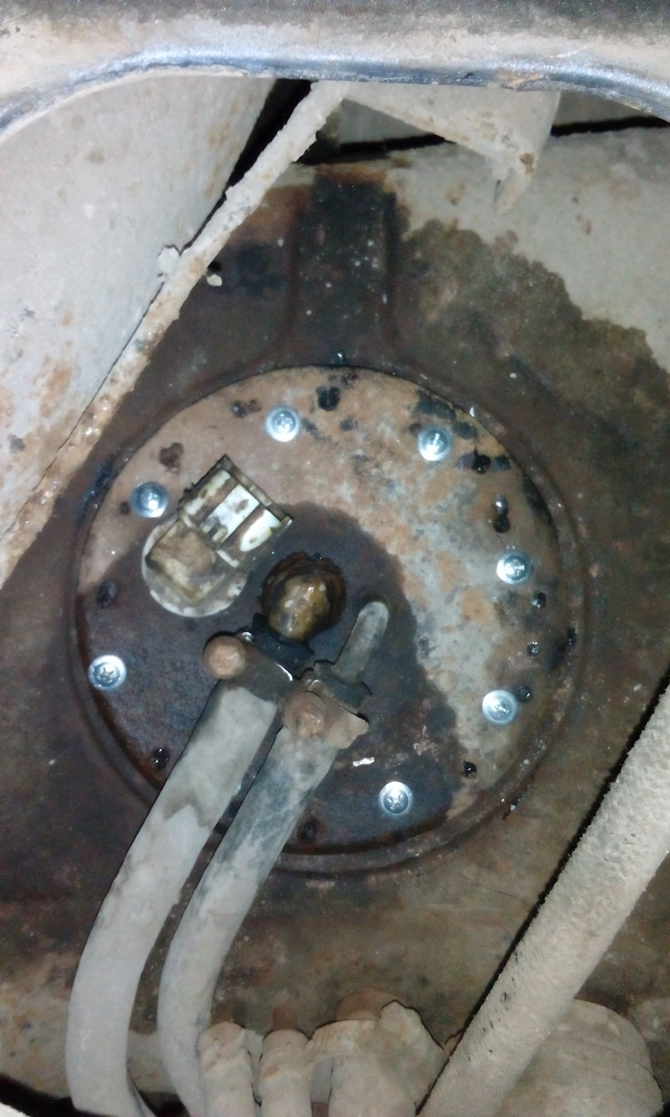 Мотор трясётся, воняет ненормально выхлоп! — KIA Sportage (1G), 2 л ...