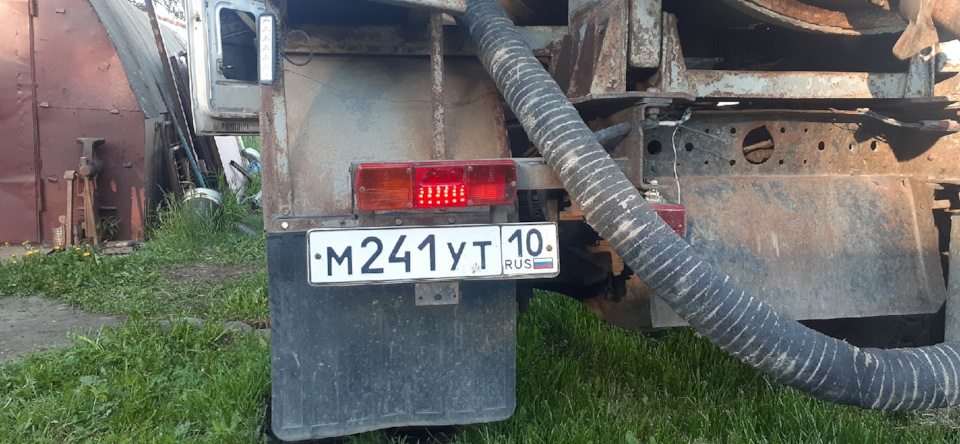 задние габариты — ЗИЛ-433362 КО-510, 6 л., 2000 года | тюнинг | DRIVE2