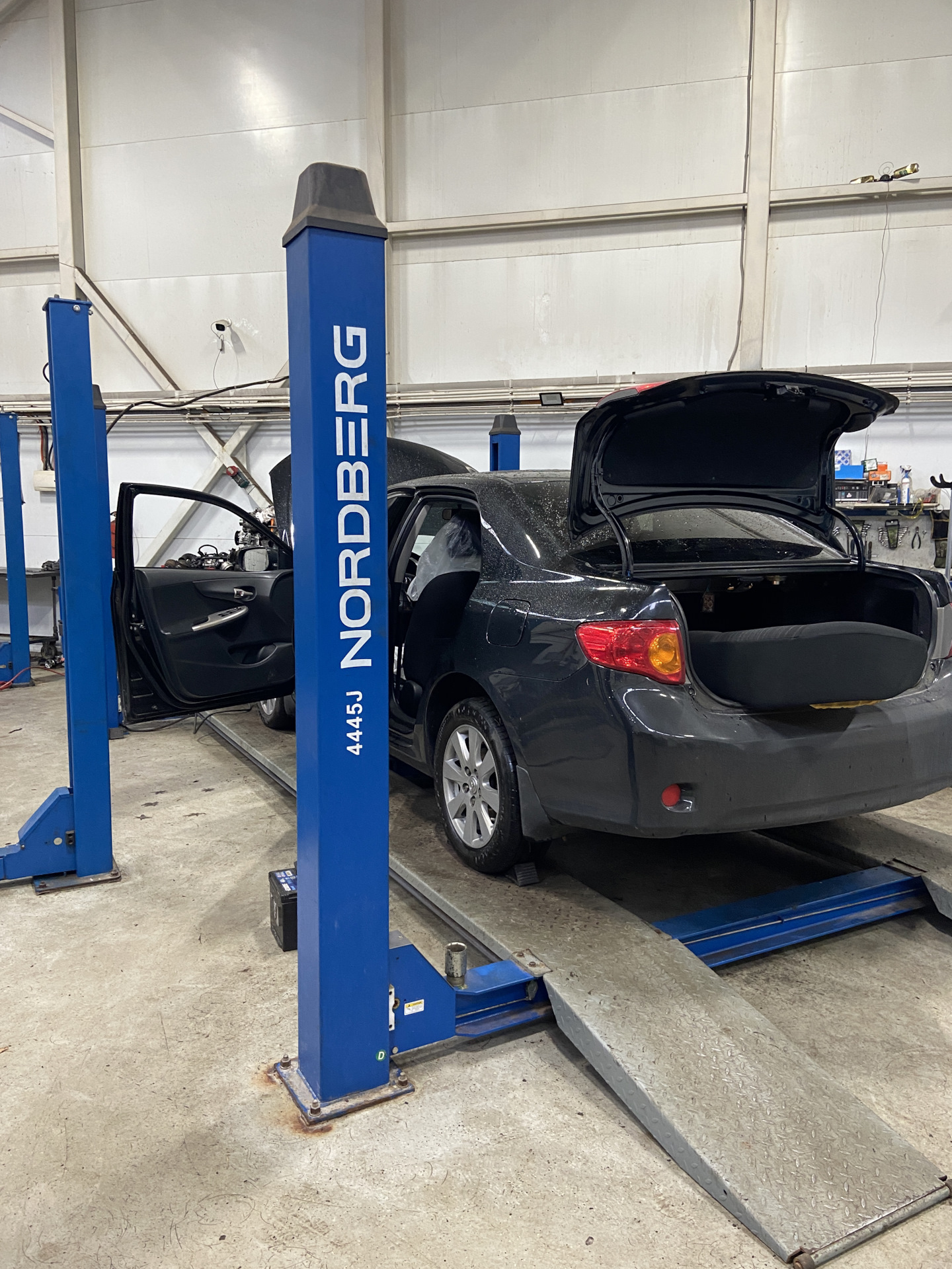 Нет питания на бензонасос — Toyota Corolla (140/150), 1,6 л, 2008 года ...