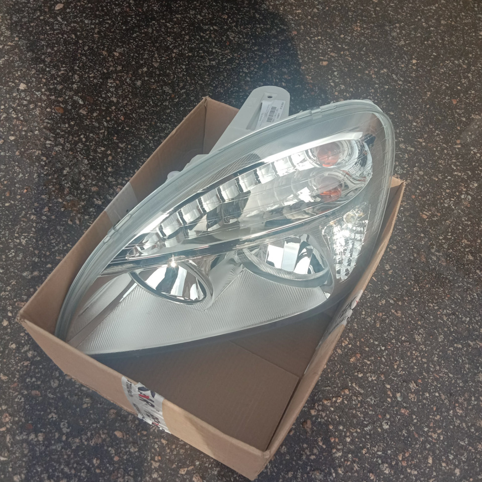 Фара поГасла- решил заменить — ГАЗ Газель, 2,3 л, 2004 года | поломка ...