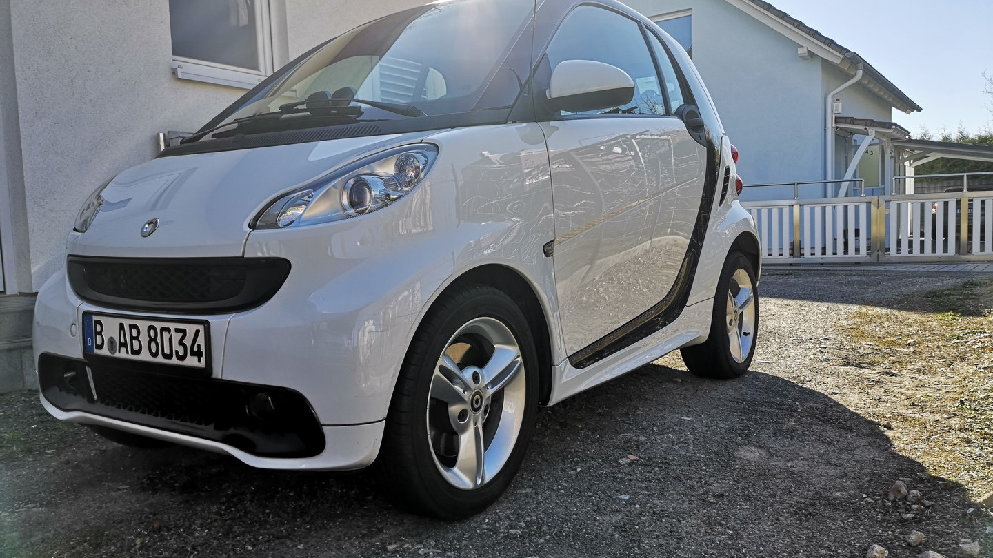 Smart fortwo (2G) 1.0 бензиновый 2012 | Белый Stadtflitzer на DRIVE2