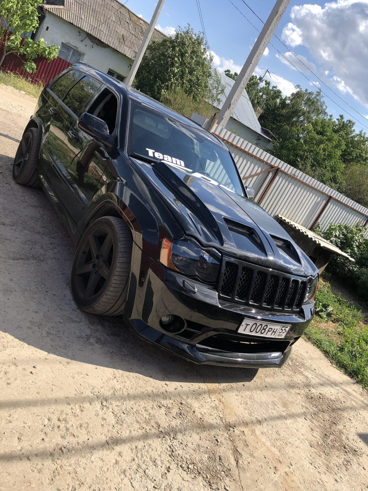 Grand tuning. Jeep Grand Cherokee srt8 wk1. Jeep Grand Cherokee srt8 2010. Джип Гранд Чероки СРТ 8. Jeep Grand Cherokee черный.