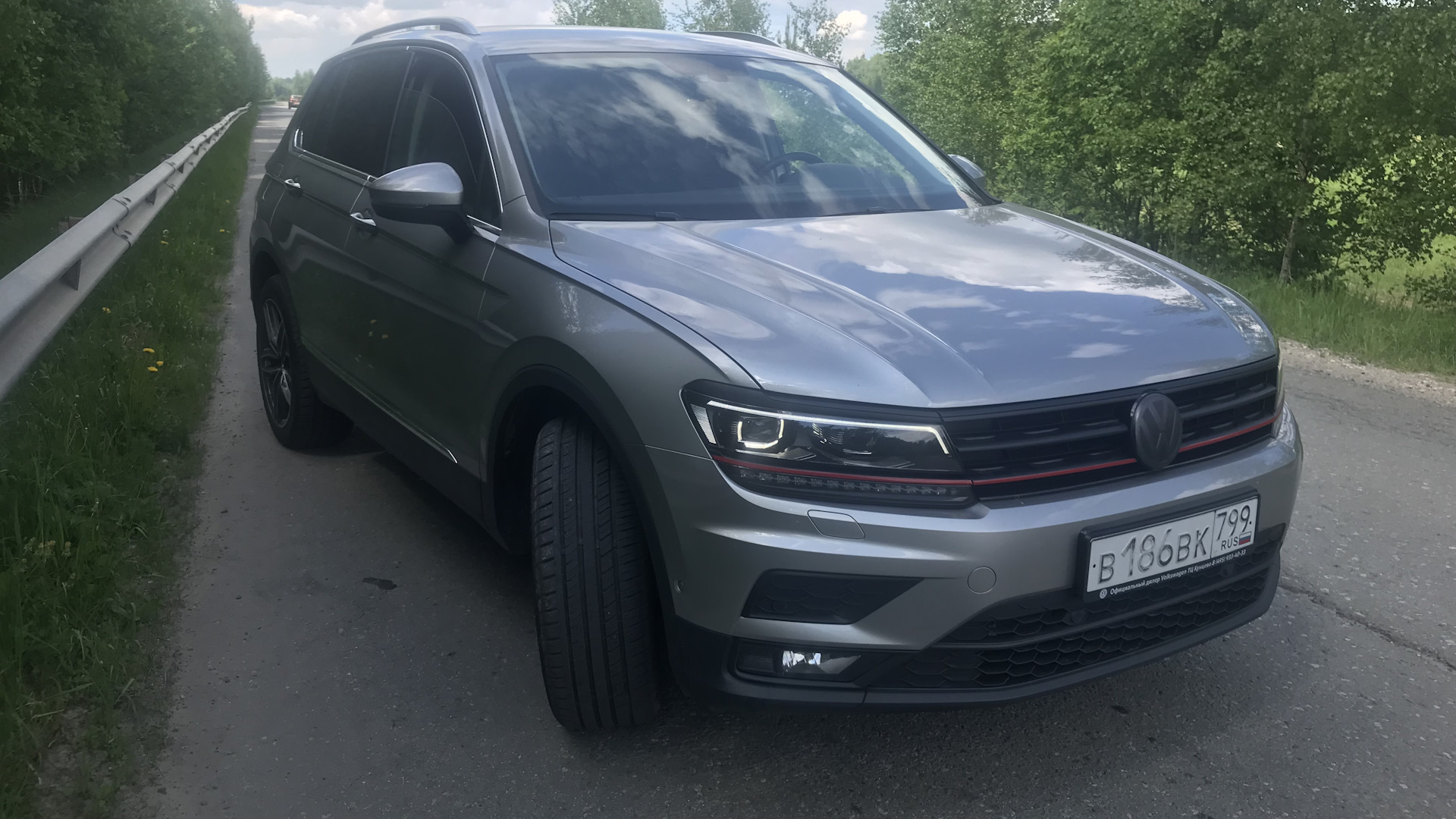 Volkswagen Tiguan матовый