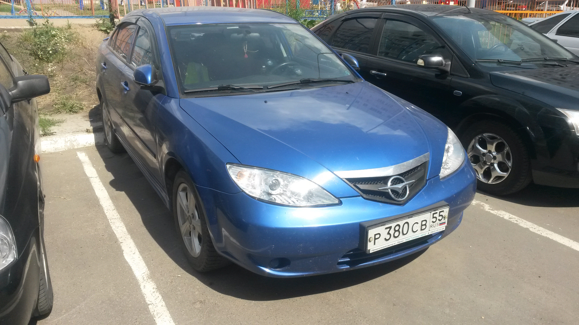 Mazda китайская. Haima 3 и Mazda 3. Haima 3 vs Mazda 3. Китайская Мазда тройка. Haima 219300.