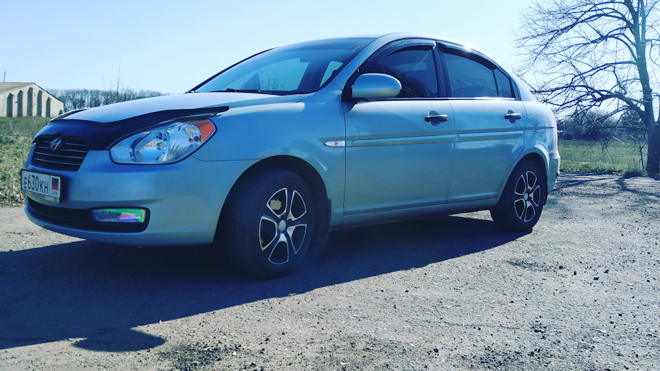 Прикипело заднее колесо к барабану — Hyundai Accent (3G), 1,4 л, 2008 ...