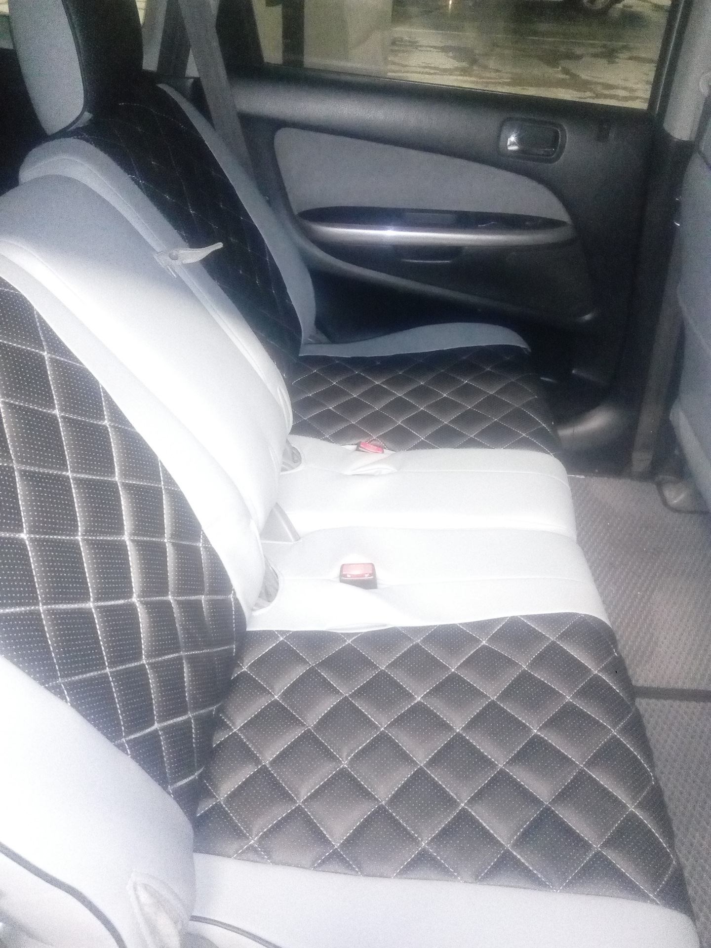 Купить Сиденья Хонда Стрим