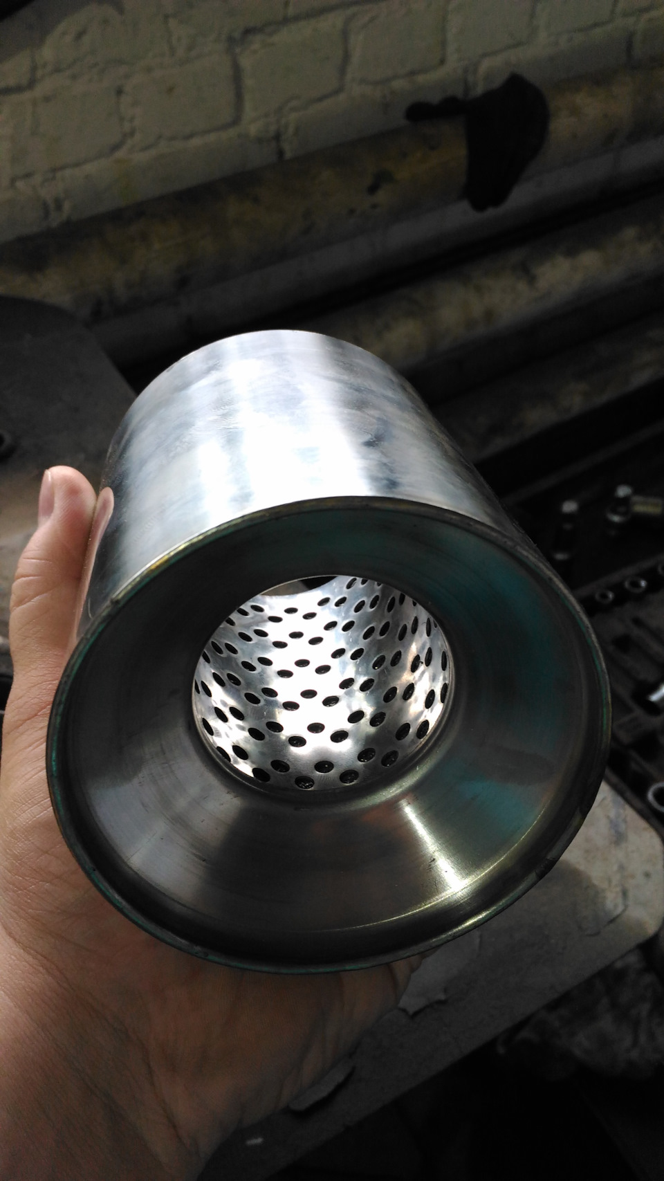 Вырезка катализатора — Toyota E120, 1,8 л, 2001 года | тюнинг | DRIVE2