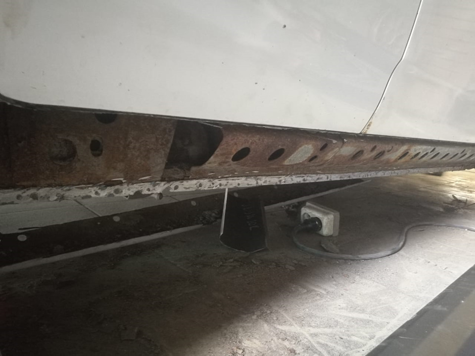 Это все счиститься — Nissan Wingroad (Y11)