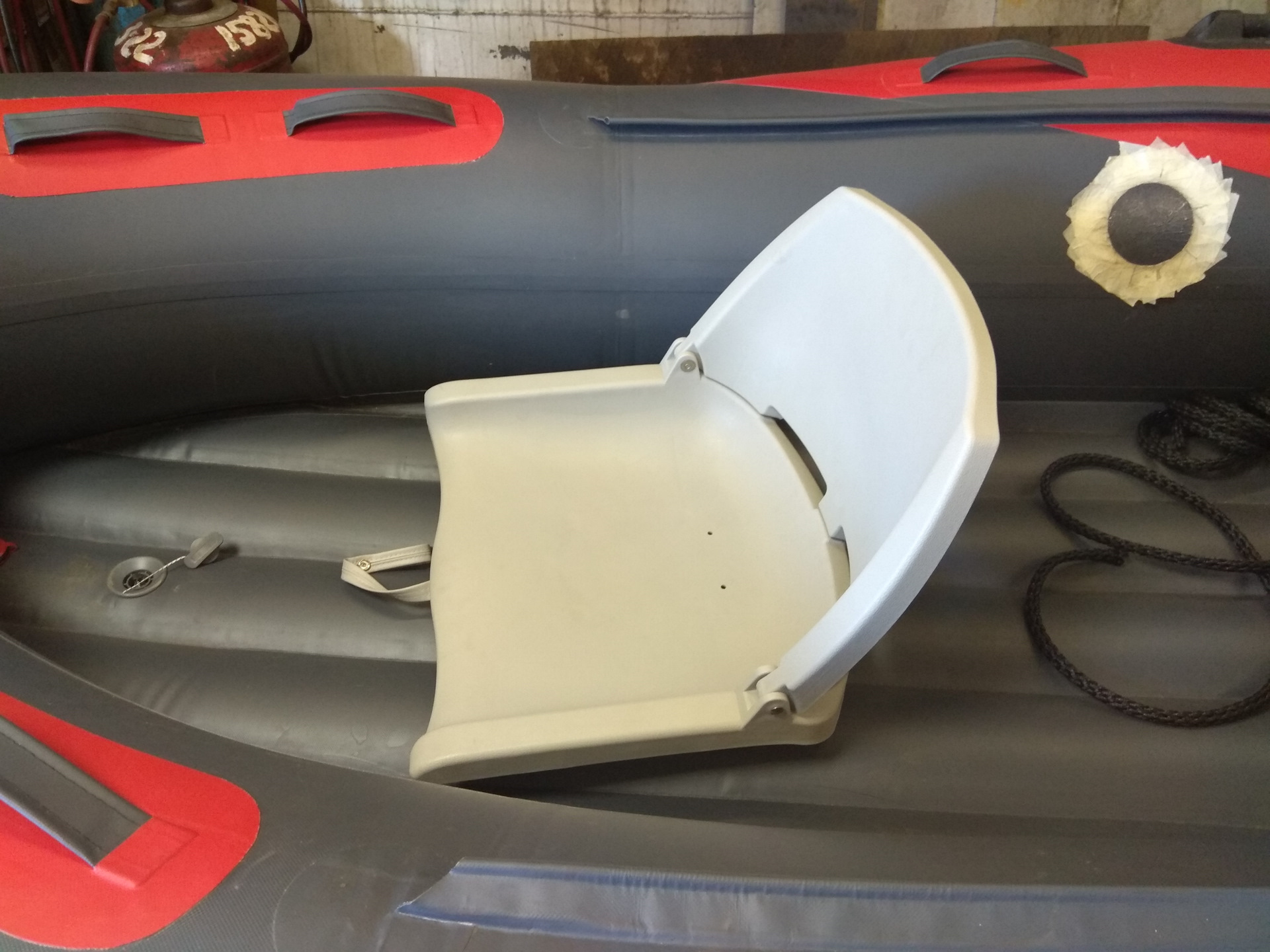 Подставка для кресла в лодку пвх из труб пвх