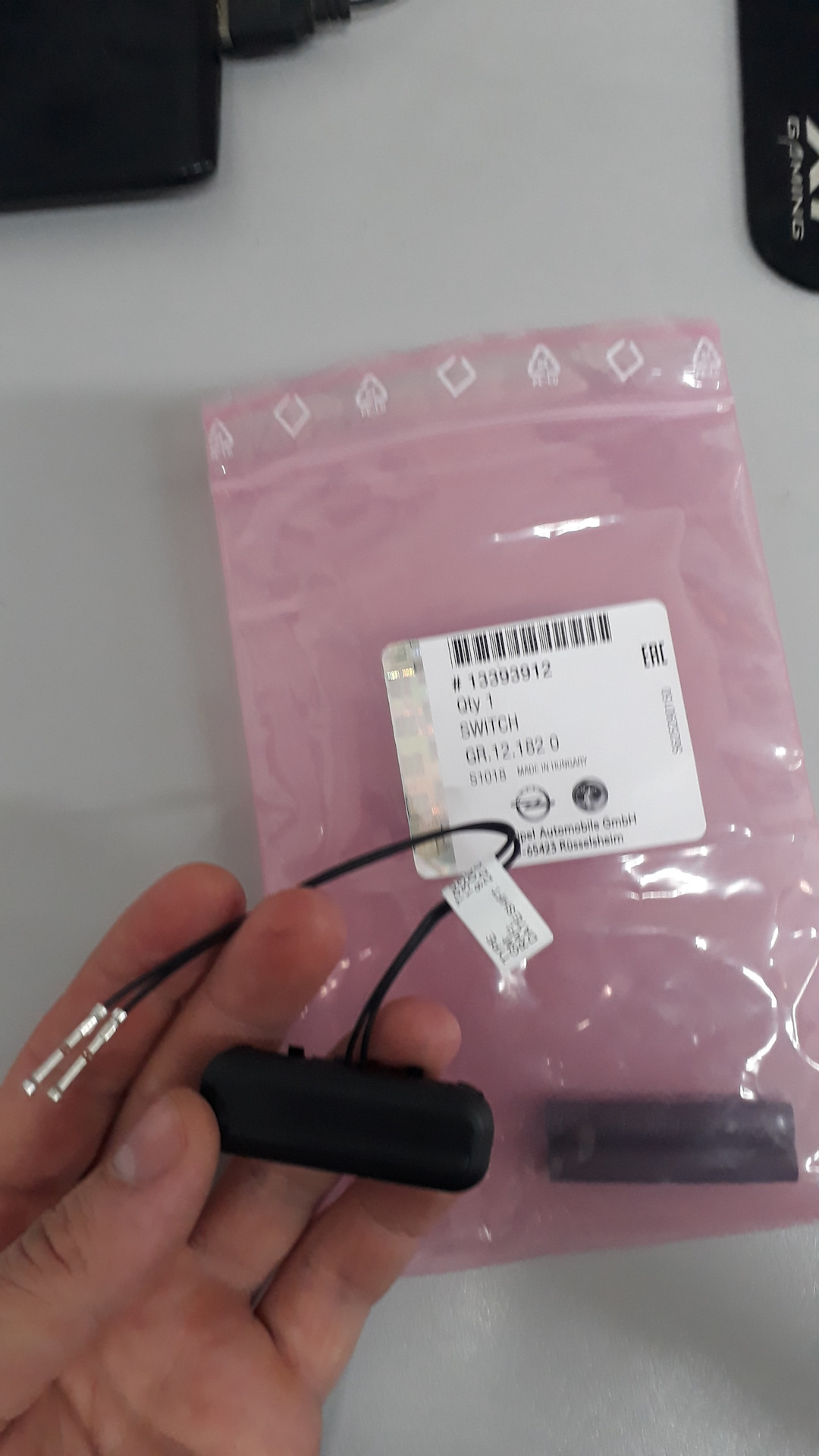 Кнопка багажника — Chevrolet Cruze (1G), 1,8 л, 2013 года | электроника ...
