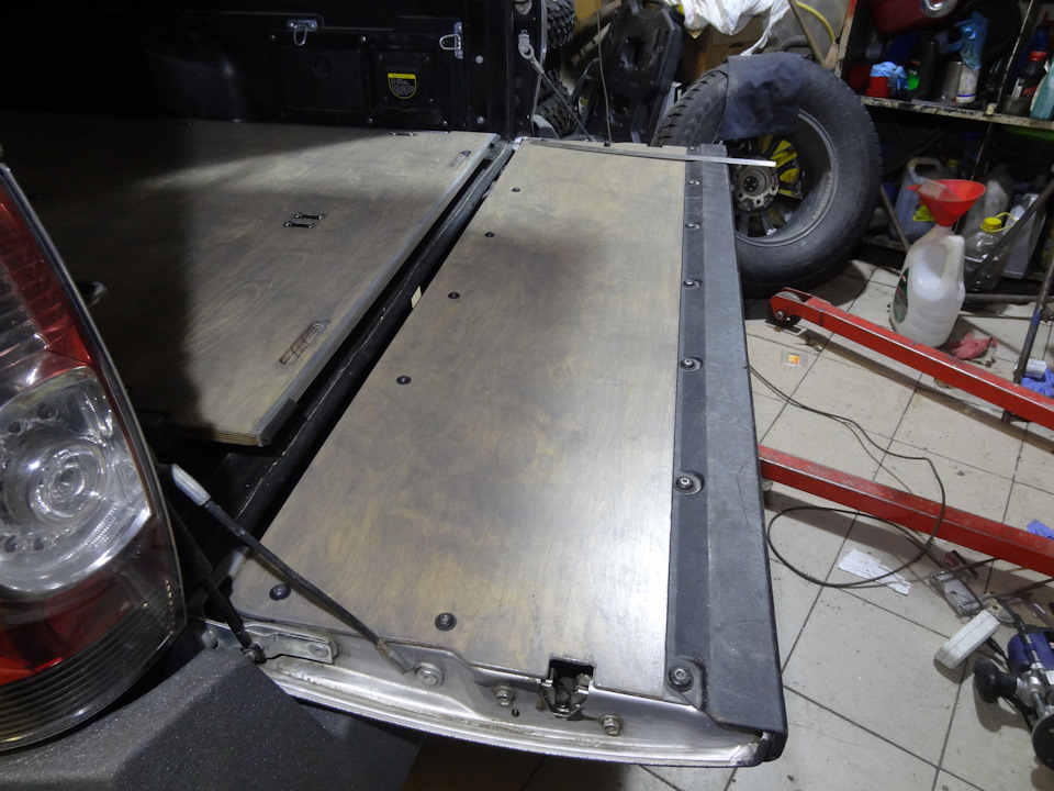 Выдвижная платформа в кузов — Toyota Tacoma (2G), 4 л, 2012 года ...