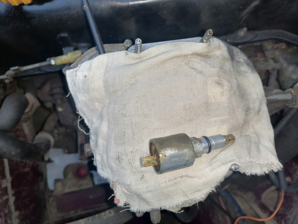 В поисках холостых оборотов) — Lada 2106, 1,6 л, 2005 года | плановое ...