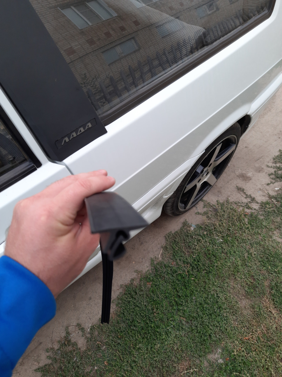 Замена бархотки внутреней на нов. Образца 2113 — Lada 2113, 1,6 л, 2011 ...