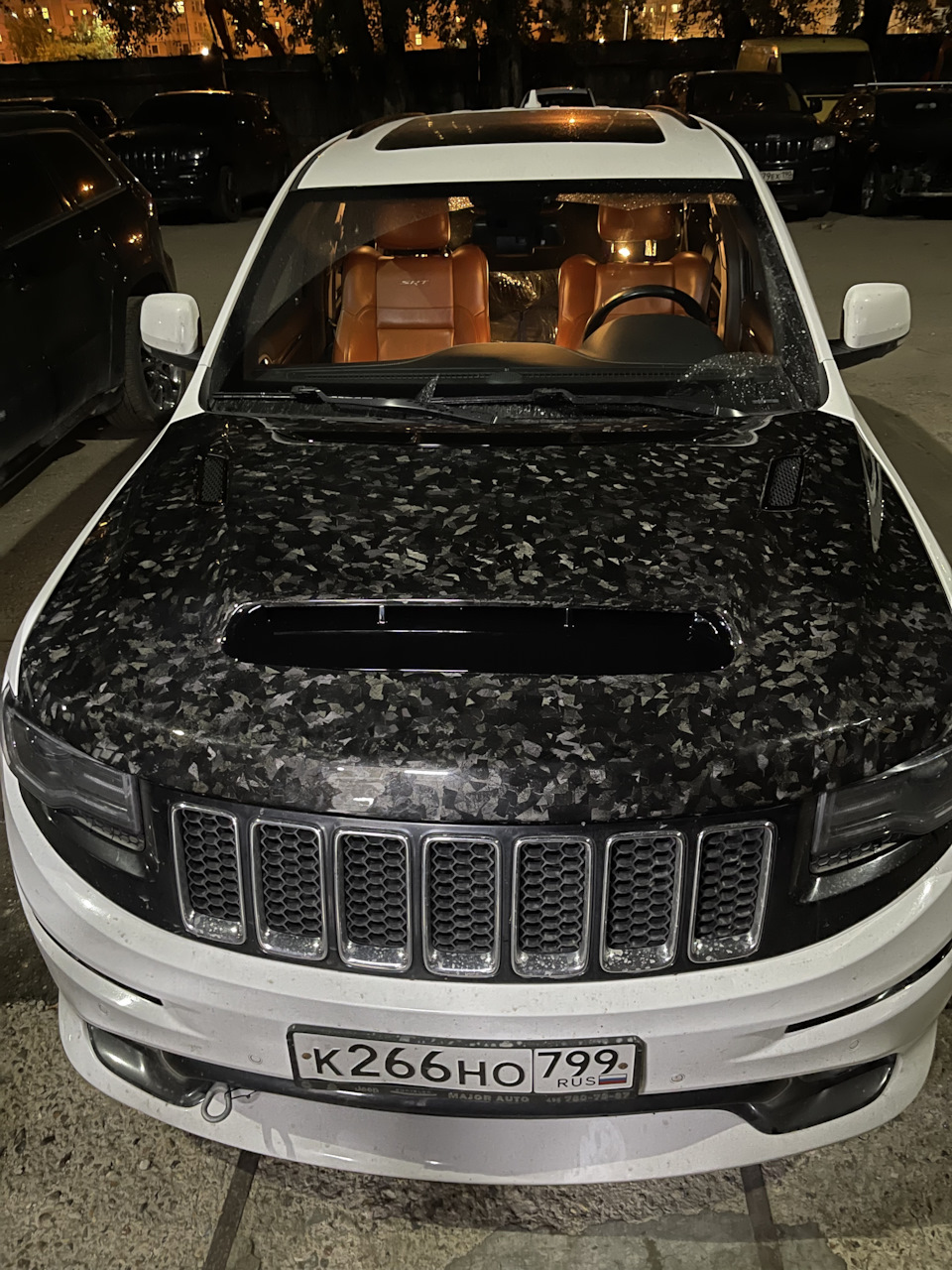 Тюн капот — Jeep Grand Cherokee SRT-8 (WK2), 7 л, 2014 года | тюнинг ...
