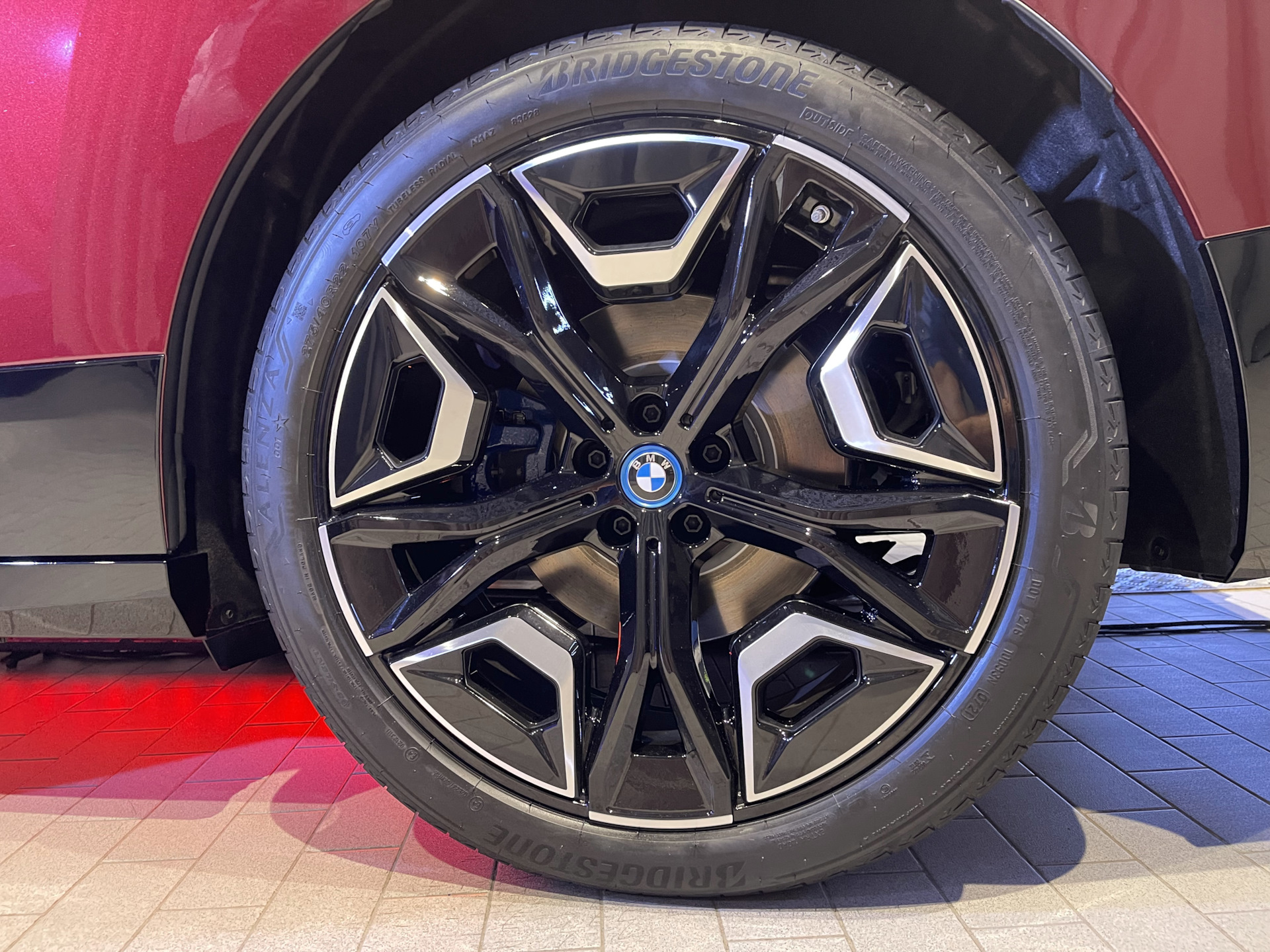 резина хендай икс 35. колеса hyundai ix35 r17. хендай туксон резина 225 65 17. колеса хендай ix35 r18. Hyundai ix35 r17.